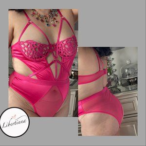 XS-S Pink Fuschia One Piece Hollow Out Negli…